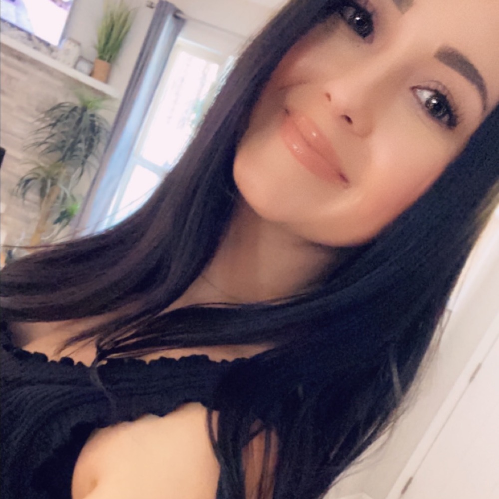 Meet your Posher, Marissa
